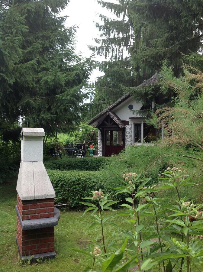 Finnhuette Canow Exterior foto